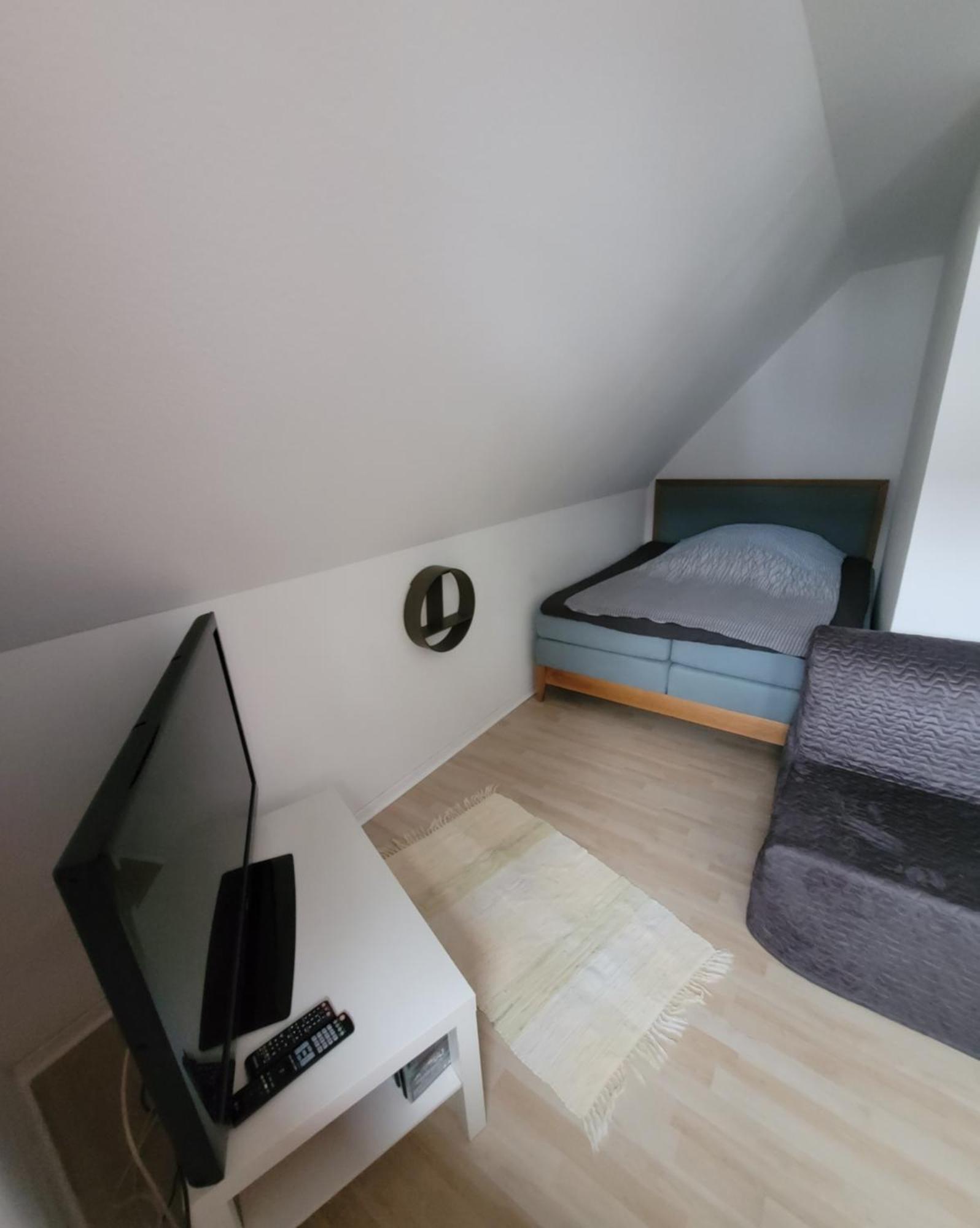 Messezimmer am Thewissenweg Düsseldorf Zimmer foto